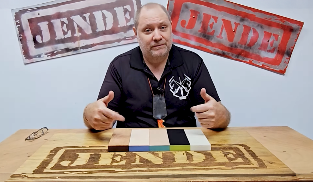 Video Comparing range of strops